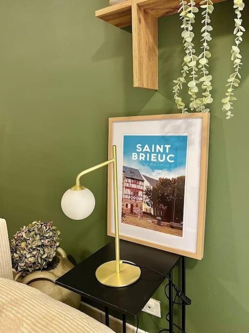 Le Cottage Breton, Hypercentre Historique Stb 圣布里厄 外观 照片